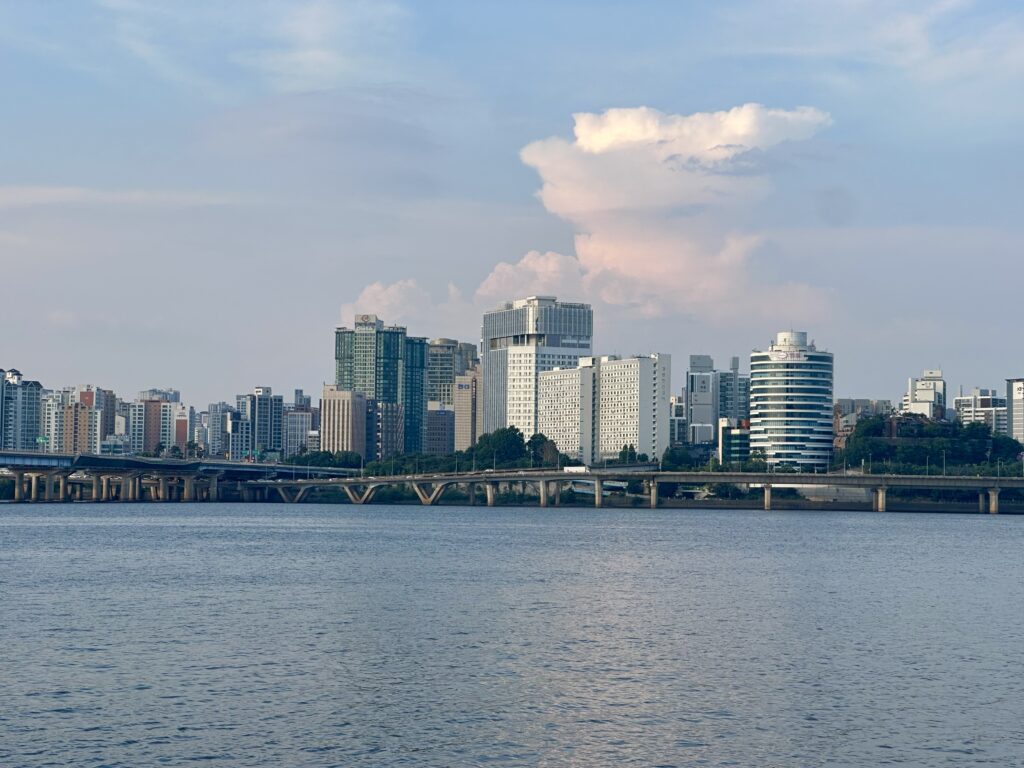 The view of the Han River from the Hangang Bus at sunset.