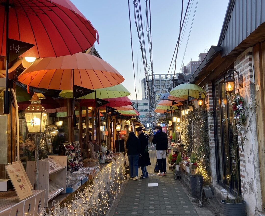 A hanok alley in Ikseondong.